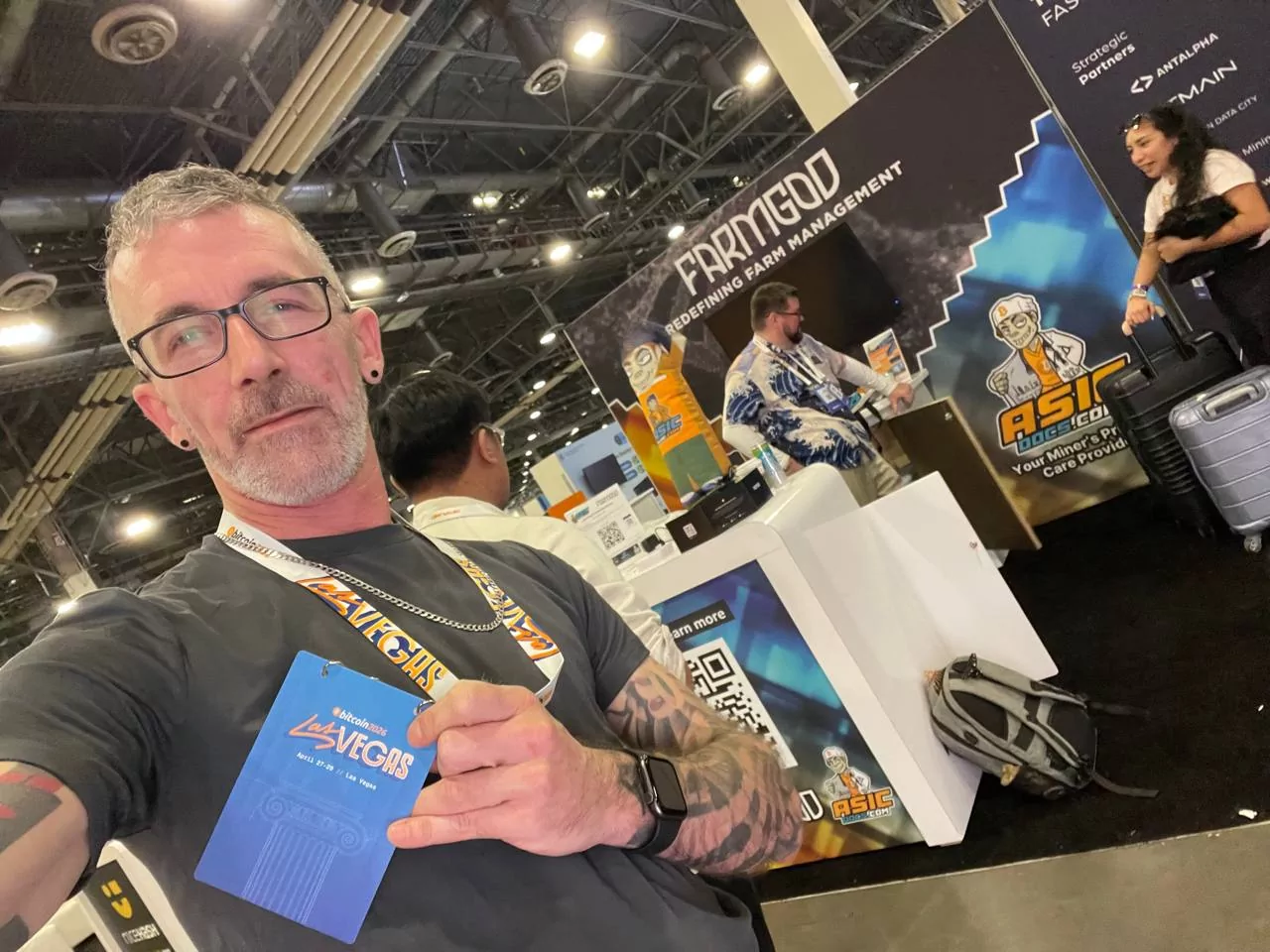 Badge on, booth up