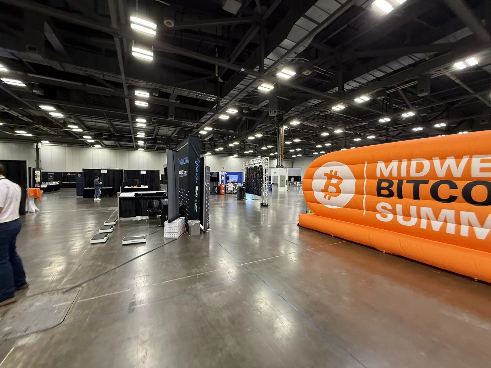 The hall on the morning of day one
