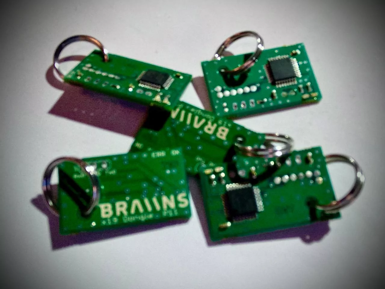 Key rings made of circuit boards, from Braiins
